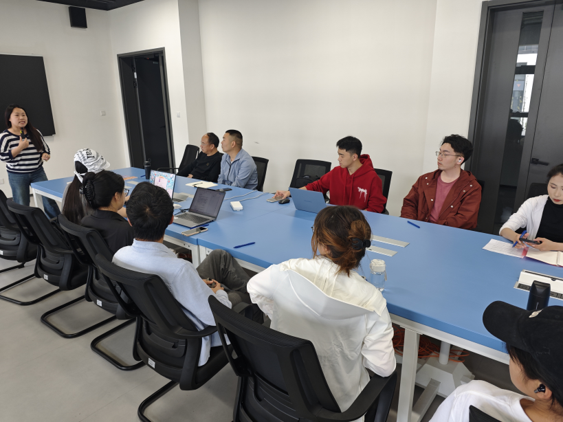 浙江广厦大学信息学院人工智能双创训练营 点燃创新火花，赋能数字未来